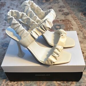 Nine West Zuzie Ivory Ruffled Heels size 6.5 M